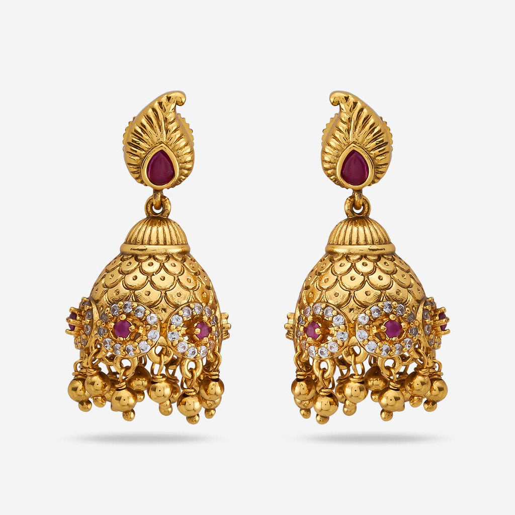 Kalyan Jewellers - Bring you're A-Game on this #Shaadi season with this # Jhumka Delight! Colourful, lightweight and exquisite these #bridal earrings  inspired from #Rajasthan were designed to match your #desi swag! Explore