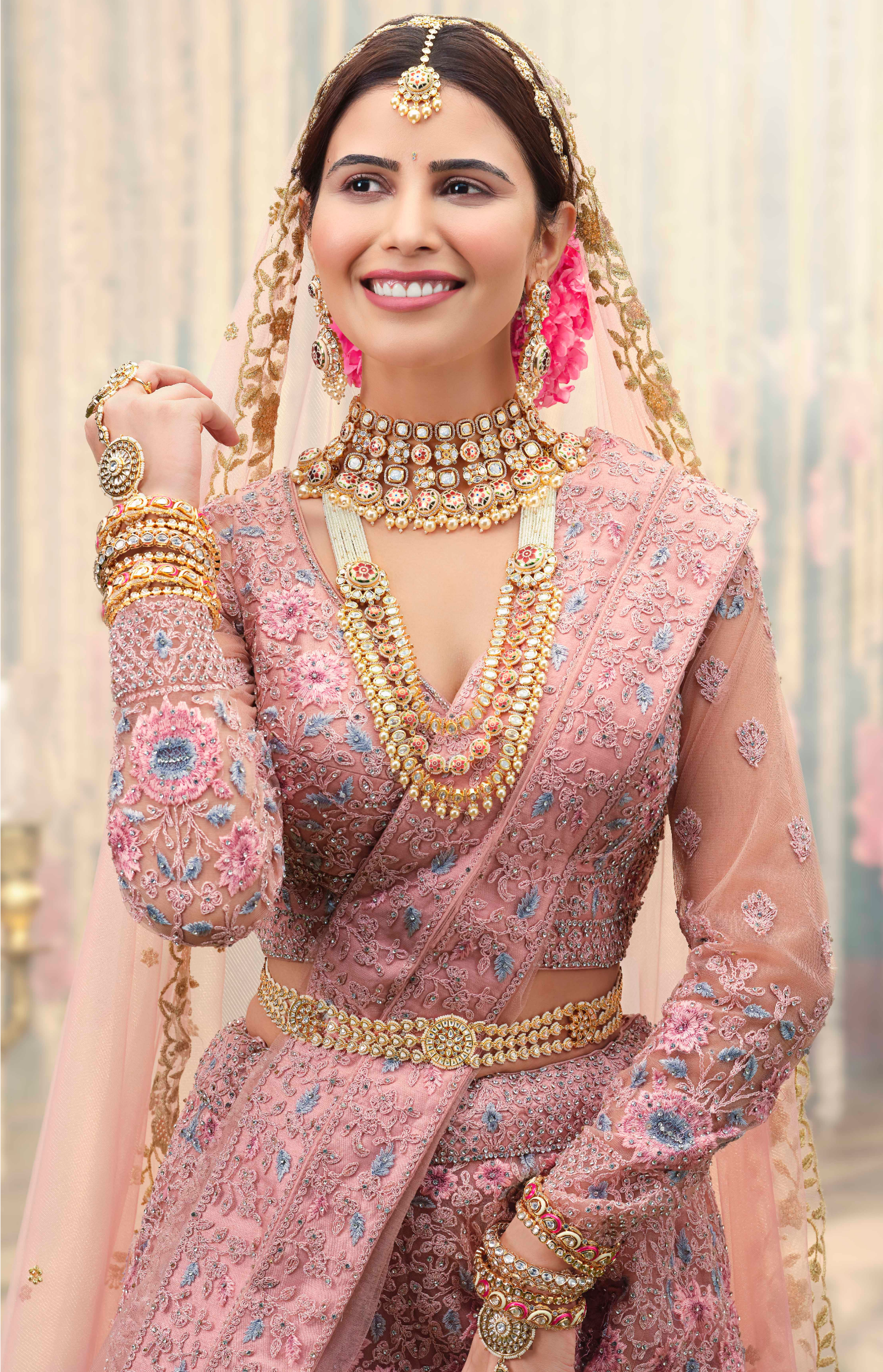 All You Need to Know About the Traditional Maharashtra Dress for Brides and  Grooms