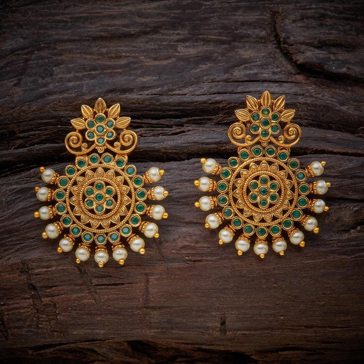 Gold stone antique gold Alloy Maang tikka & Pair of Earrings - Styylo  Fashion - 3665932