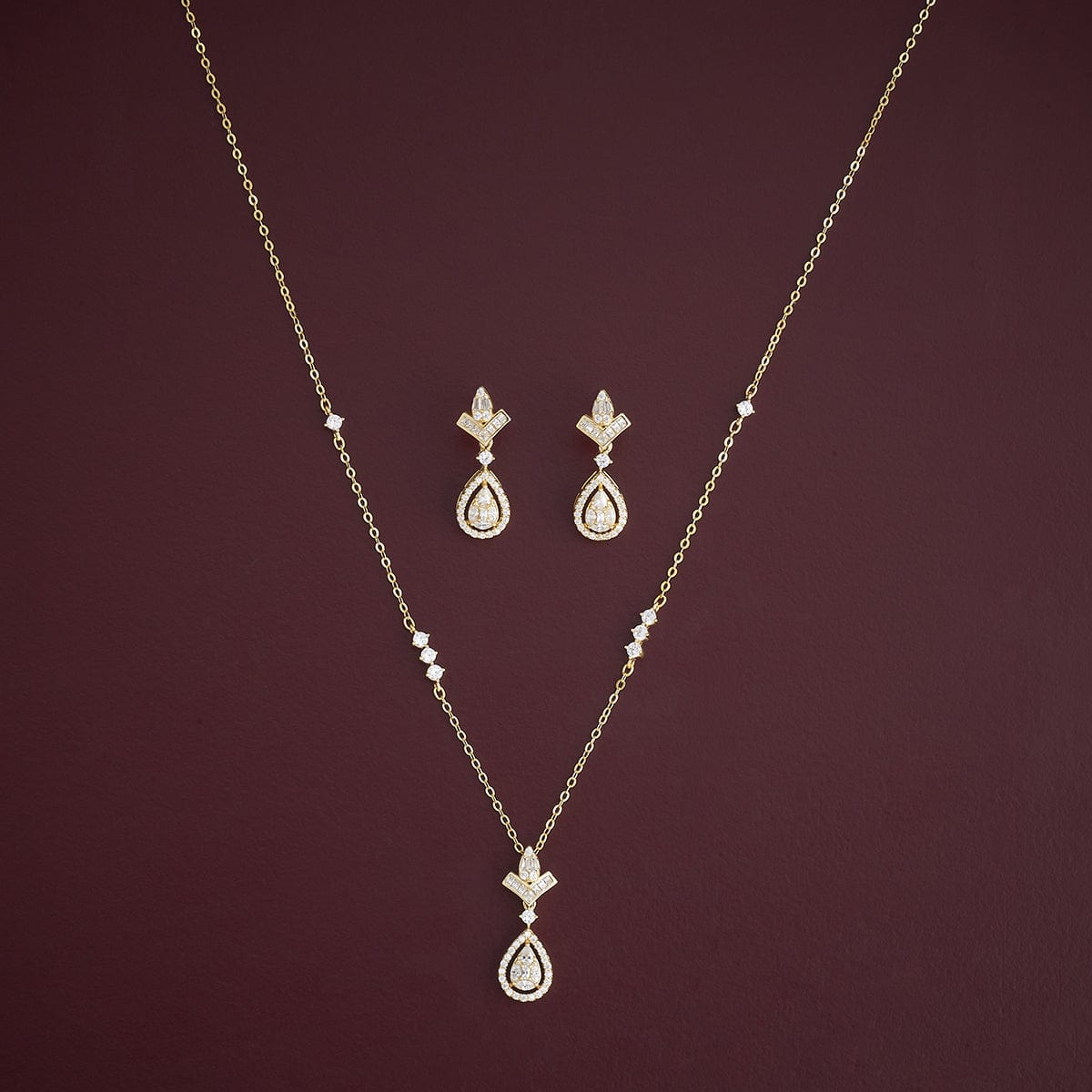 Silver Chain Pendant Earring Set 92.5 Silver Pendant with Chain and Earring Set 183044