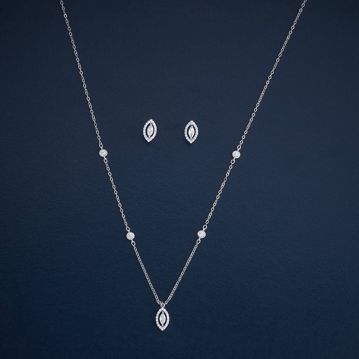 Silver Chain Pendant Earring Set 92.5 Silver Pendant with Chain and Earring Set  183047