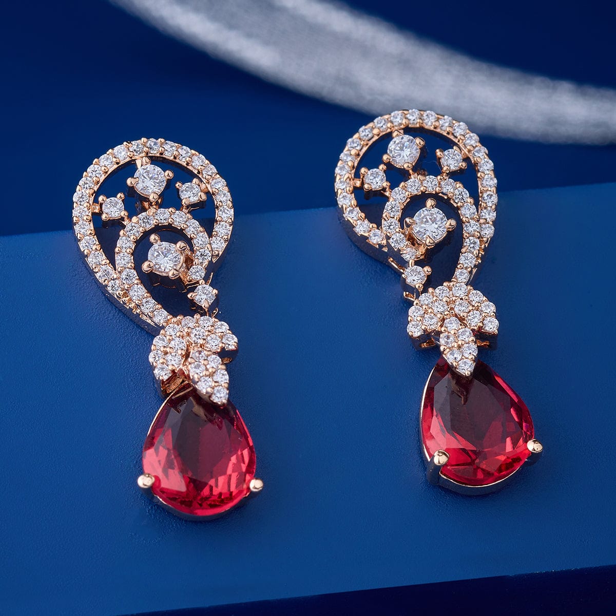 Zircon Earring Zircon Earring 160384